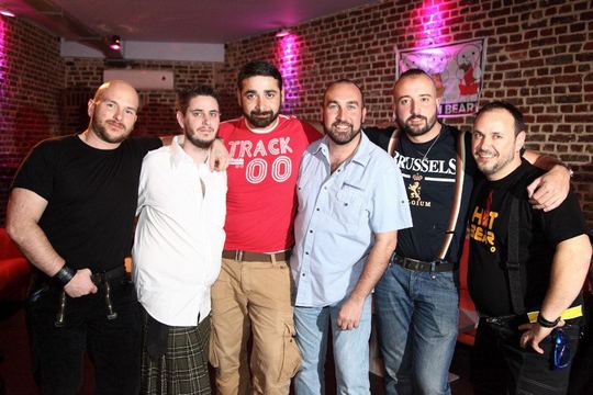 brussels gay men gay m4m massage